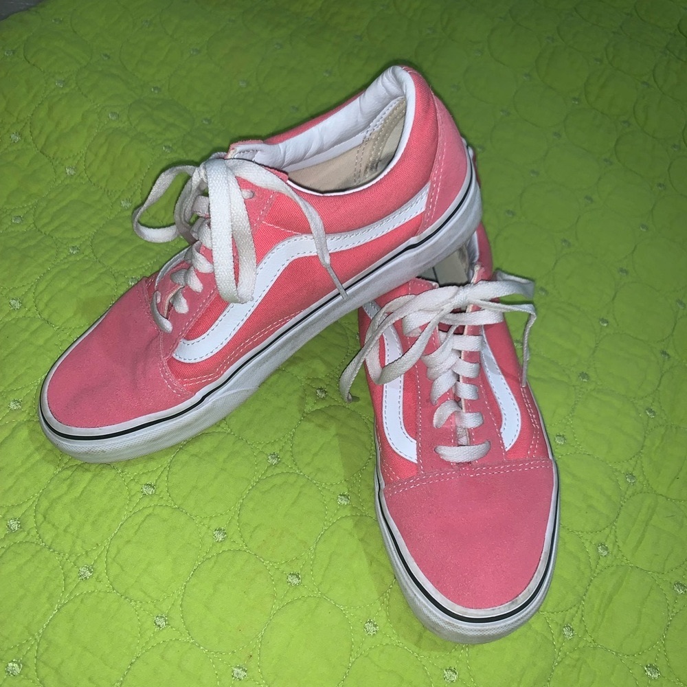 Vans unisex closed-toe trainers